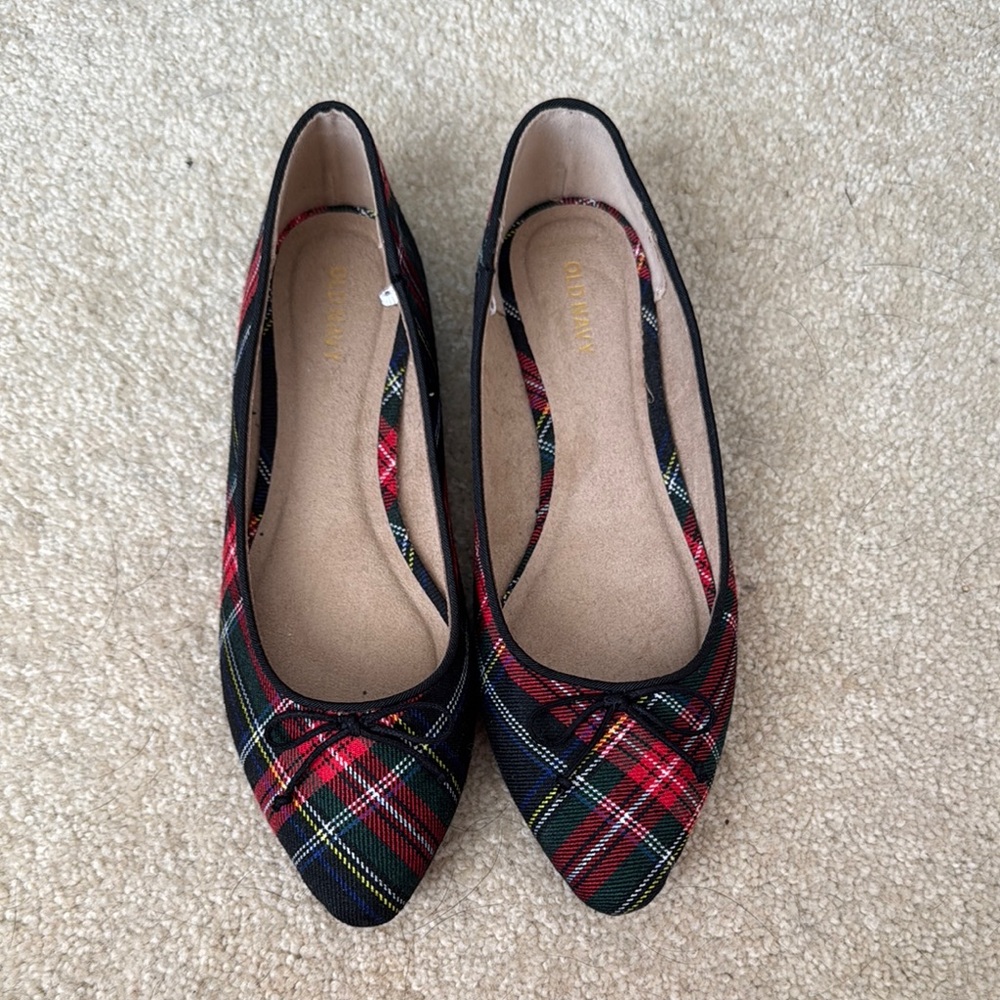 Old Navy Red and Black Plaid Flats